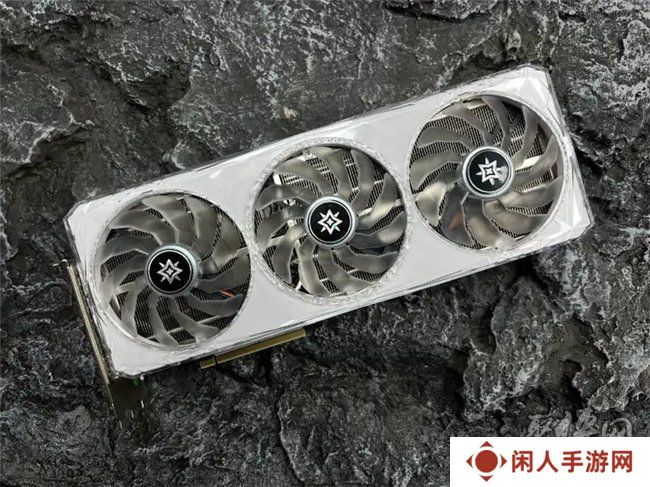 《鸣潮》帧率上限解除！影驰 GeForce RTX 40系列+DLSS带来性能狂飙！