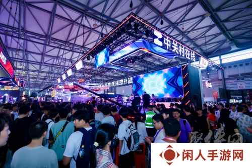 冰川白美学邂逅尖端科技：LG UltraGear™OLED电竞显示器China Joy首秀