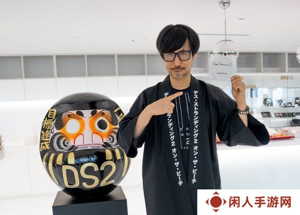 《死亡搁浅2》官宣进厂压盘！小岛晒出和&quot;母盘&quot;合照!